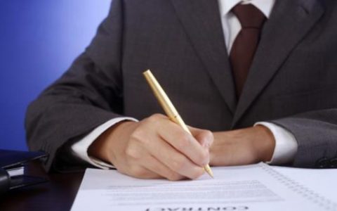 牛弘配资签署配资合同时应该要注意哪些细节？