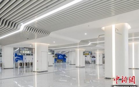 牛弘配资 四川成都：串联双机场的轨道交通19号线二期开通初期运营