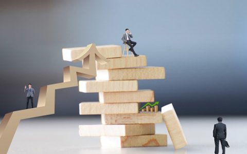 怎么股票配资玩线上配资炒股一定要知道这几件事