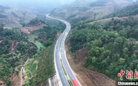 配资论坛 云南两段高速公路通车运营