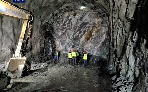 配资论坛 我国最大商业地下石油储备项目开工建设