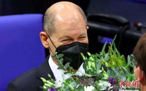 股指期货配资开户 德国总理朔尔茨新冠病毒检测结果呈阳性 暂停公共事务