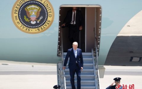 股票配资杠杆 国际识局：红灯闪烁！34万亿美元国债为美国敲响警钟