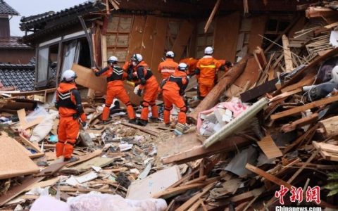 配资门户网 日本能登地区地震已致180人遇难 仍有上百人下落不明