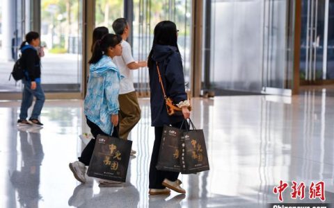 正规配资公司 海南离岛免税“即购即提”实施三个季度销售金额突破25亿元